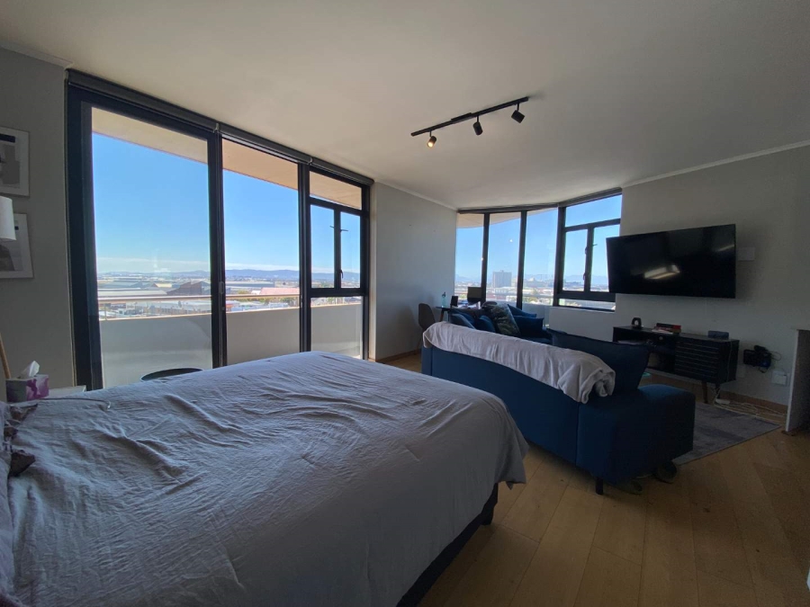 1 Bedroom Property for Sale in Woodstock Western Cape